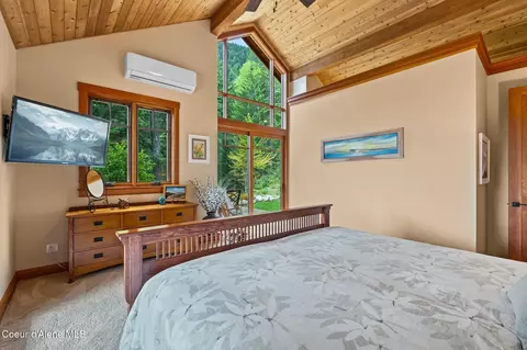 Bedroom - 294 Rincon Dr, Sandpoint, ID 83864 photo 3 of 5