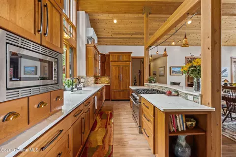 Kitchen - 294 Rincon Dr, Sandpoint, ID 83864 photo 4 of 8