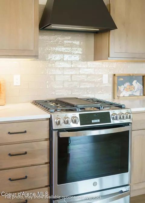 Kitchen - 1056 W Cordgrass Ave, Post Falls, ID 83854 photo 3 of 8