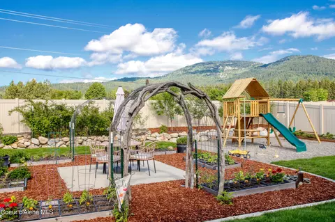 Exterior - 6489 W Astoria Loop, Rathdrum, ID 83858 photo 4 of 8