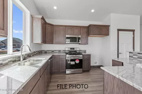 4475 E Savea Ln, Post Falls, ID 83854 photo 6