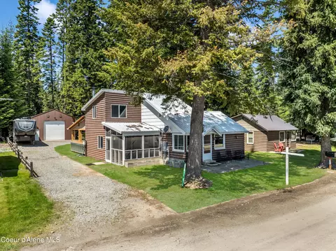 212 S Granite Bay Rd, Nordman, ID 83848