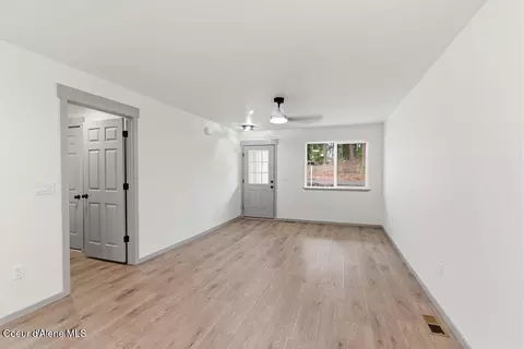 Living - 431 F St, Plummer, ID 83851 photo 1 of 3