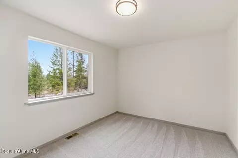 Bedroom - 431 F St, Plummer, ID 83851 photo 6 of 7