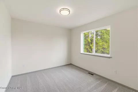 Bedroom - 431 F St, Plummer, ID 83851 photo 4 of 7