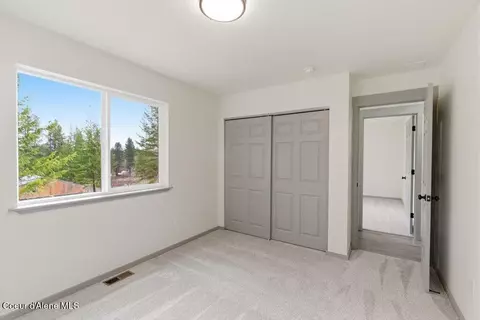Bedroom - 431 F St, Plummer, ID 83851 photo 5 of 7