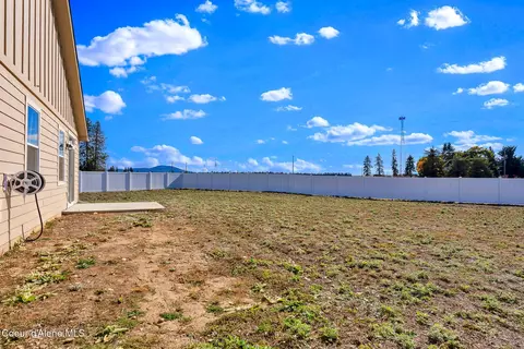 Exterior - 16167 N Hadley Loop, Rathdrum, ID 83858 photo 5 of 9