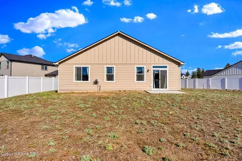 Exterior - 16167 N Hadley Loop, Rathdrum, ID 83858 photo 7 of 9