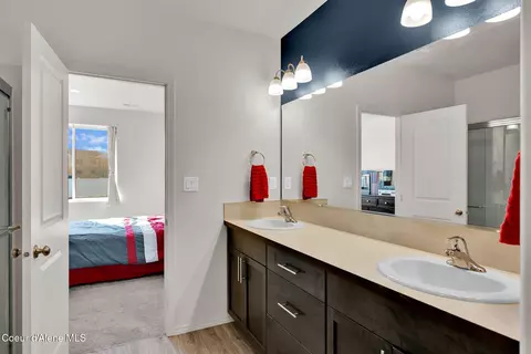 Bath - 16167 N Hadley Loop, Rathdrum, ID 83858 photo 6 of 6