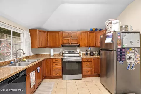 Kitchen - 203 E Market Ave, Kellogg, ID 83837 photo 1 of 2