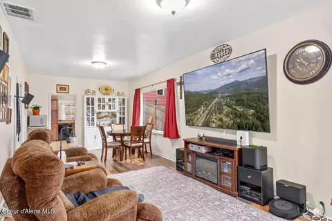 Living - 203 E Market Ave, Kellogg, ID 83837 photo 1 of 3
