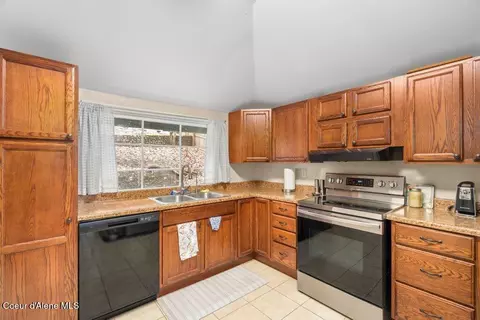 Kitchen - 203 E Market Ave, Kellogg, ID 83837 photo 2 of 2