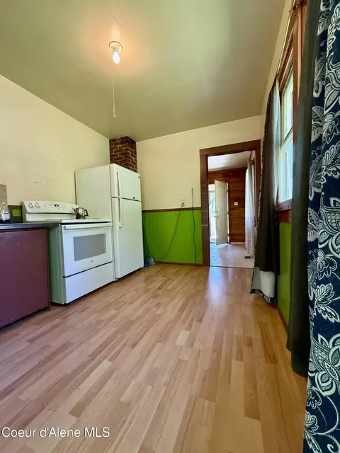 Kitchen - 517 Hunter St, Mullan, ID 83846 photo 1 of 1