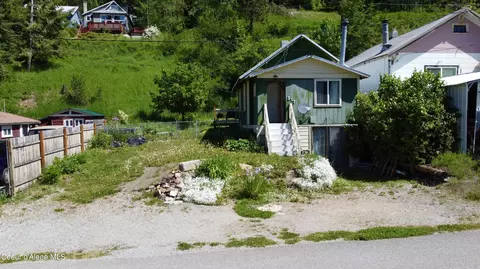 517 Hunter St, Mullan, ID 83846