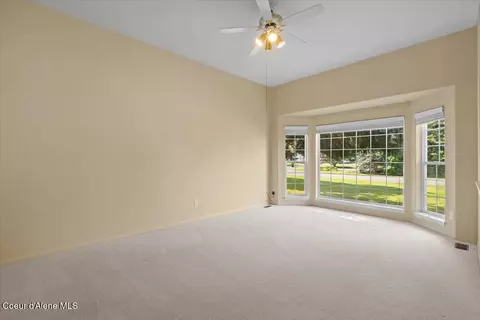 Living - 673 E Cloverleaf Dr, Hayden, ID 83835 photo 1 of 3