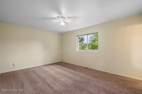 Bedroom - 673 E Cloverleaf Dr, Hayden, ID 83835 photo 1 of 8