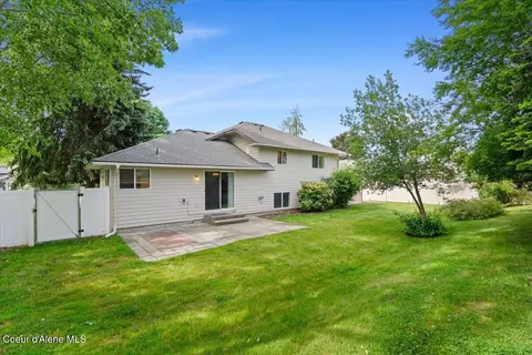 Exterior - 673 E Cloverleaf Dr, Hayden, ID 83835 photo 10 of 12