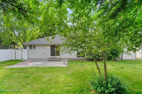 Exterior - 673 E Cloverleaf Dr, Hayden, ID 83835 photo 9 of 12