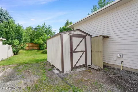 Exterior - 673 E Cloverleaf Dr, Hayden, ID 83835 photo 7 of 12