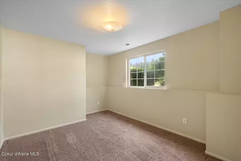 Bedroom - 673 E Cloverleaf Dr, Hayden, ID 83835 photo 7 of 8