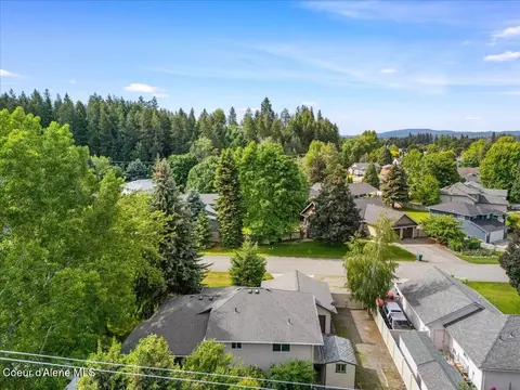 View/Area - 673 E Cloverleaf Dr, Hayden, ID 83835 photo 5 of 7