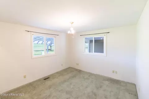 Bedroom - 640 Renlow Rd, Plummer, ID 83851 photo 3 of 5