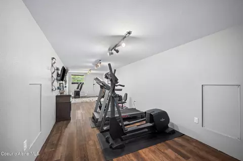 Bedroom - 9654 E Highway 54, Athol, ID 83801 photo 2 of 2