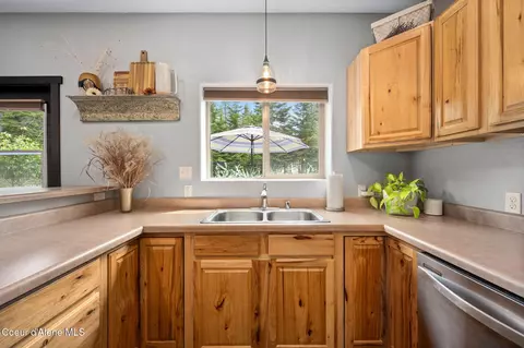 Kitchen - 9654 E Highway 54, Athol, ID 83801 photo 2 of 2