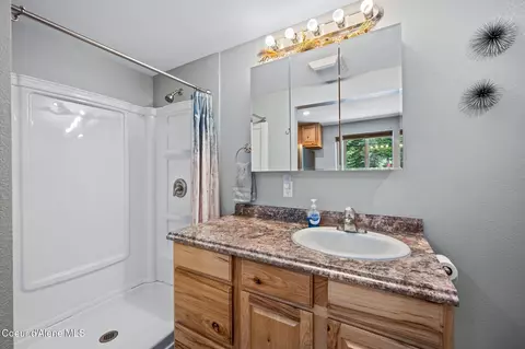 Bath - 9654 E Highway 54, Athol, ID 83801 photo 3 of 3
