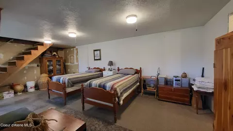 Bedroom - 6202 E Wood Ln, Harrison, ID 83833 photo 1 of 4
