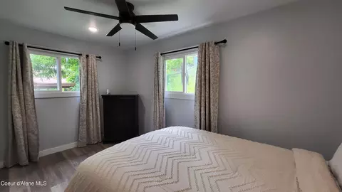Bedroom - 109 S Prospect Ave, Harrison, ID 83833 photo 2 of 5