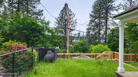 Exterior - 109 S Prospect Ave, Harrison, ID 83833 photo 3 of 3