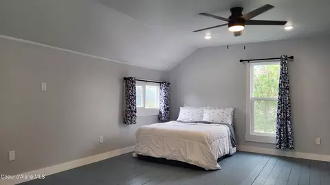 Bedroom - 109 S Prospect Ave, Harrison, ID 83833 photo 4 of 5