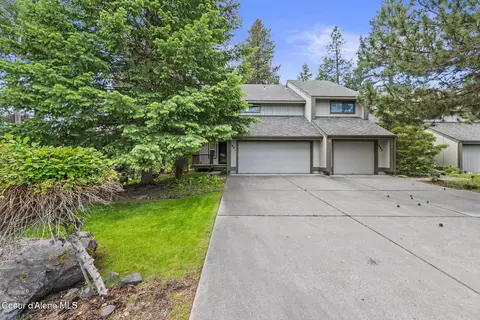 981 E Loch Lomond Ct, Hayden, ID 83835