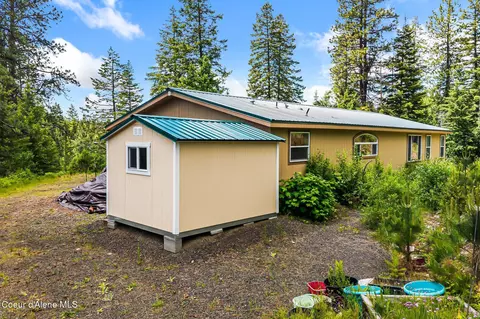 Exterior - 4304 S Elk Rd, Harrison, ID 83833 photo 4 of 4