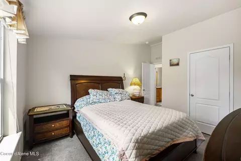 Bedroom - 4304 S Elk Rd, Harrison, ID 83833 photo 4 of 6