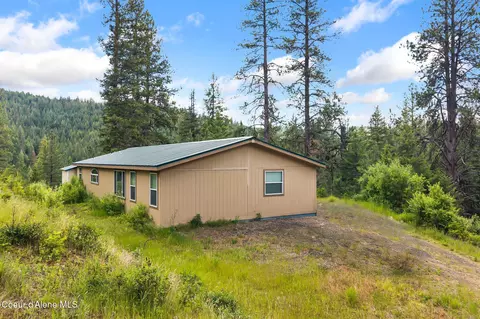 Exterior - 4304 S Elk Rd, Harrison, ID 83833 photo 3 of 4