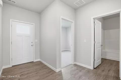 Entry Way - 4652 E Culpeo Ave, Post Falls, ID 83854 photo 2 of 2