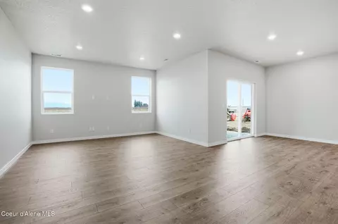 Living - 4615 E Culpeo Ave, Post Falls, ID 83854 photo 1 of 5