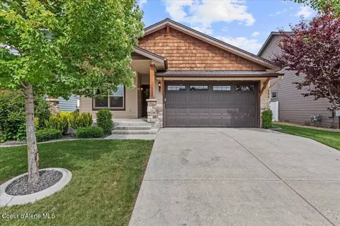 6676 N Idlewood Dr, Coeur D'alene, ID 83815