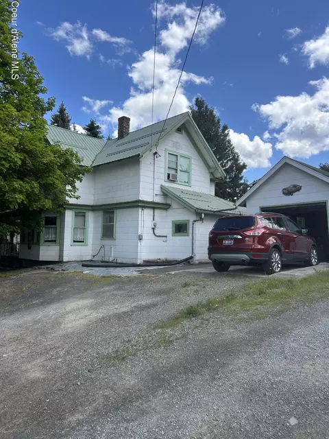 905 W Jefferson Ave, Saint Maries, ID 83861