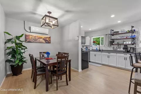 Dining - 804 Residence St, Wallace, ID 83873 photo 1 of 2