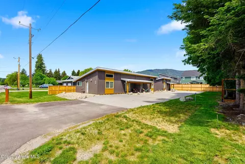 Exterior - 1608 Cedar St, Sandpoint, ID 83864 photo 5 of 8
