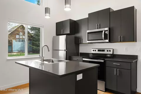 Kitchen - 1608 Cedar St, Sandpoint, ID 83864 photo 6 of 7