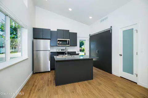 Kitchen - 1608 Cedar St, Sandpoint, ID 83864 photo 2 of 7