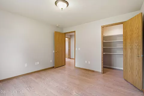 Bedroom - 2232 E Shoshone Ave, Athol, ID 83801 photo 4 of 5