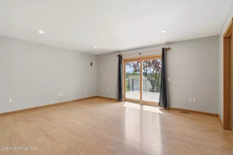 Living - 2232 E Shoshone Ave, Athol, ID 83801 photo 4 of 5