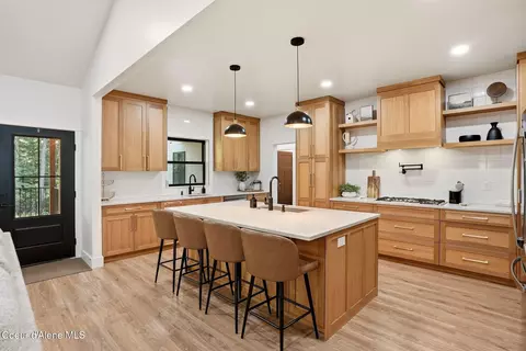 Kitchen - 95 Klickitat Rd, Cocolalla, ID 83813 photo 1 of 7