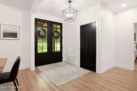 Entry Way - 95 Klickitat Rd, Cocolalla, ID 83813 photo 1 of 2
