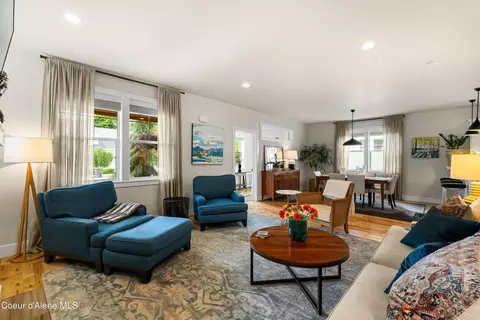 Living - 409 S Boyer Ave, Sandpoint, ID 83864 photo 4 of 5